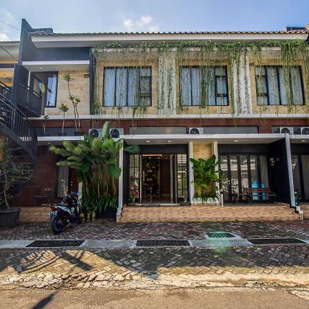 Hotel Casa Ts 16 Malang Exteriér fotografie