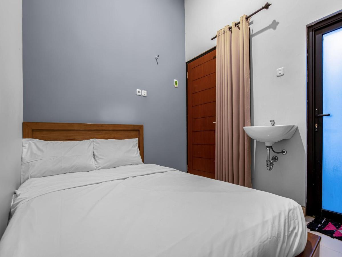 Hotel Casa Ts 16 Malang Exteriér fotografie
