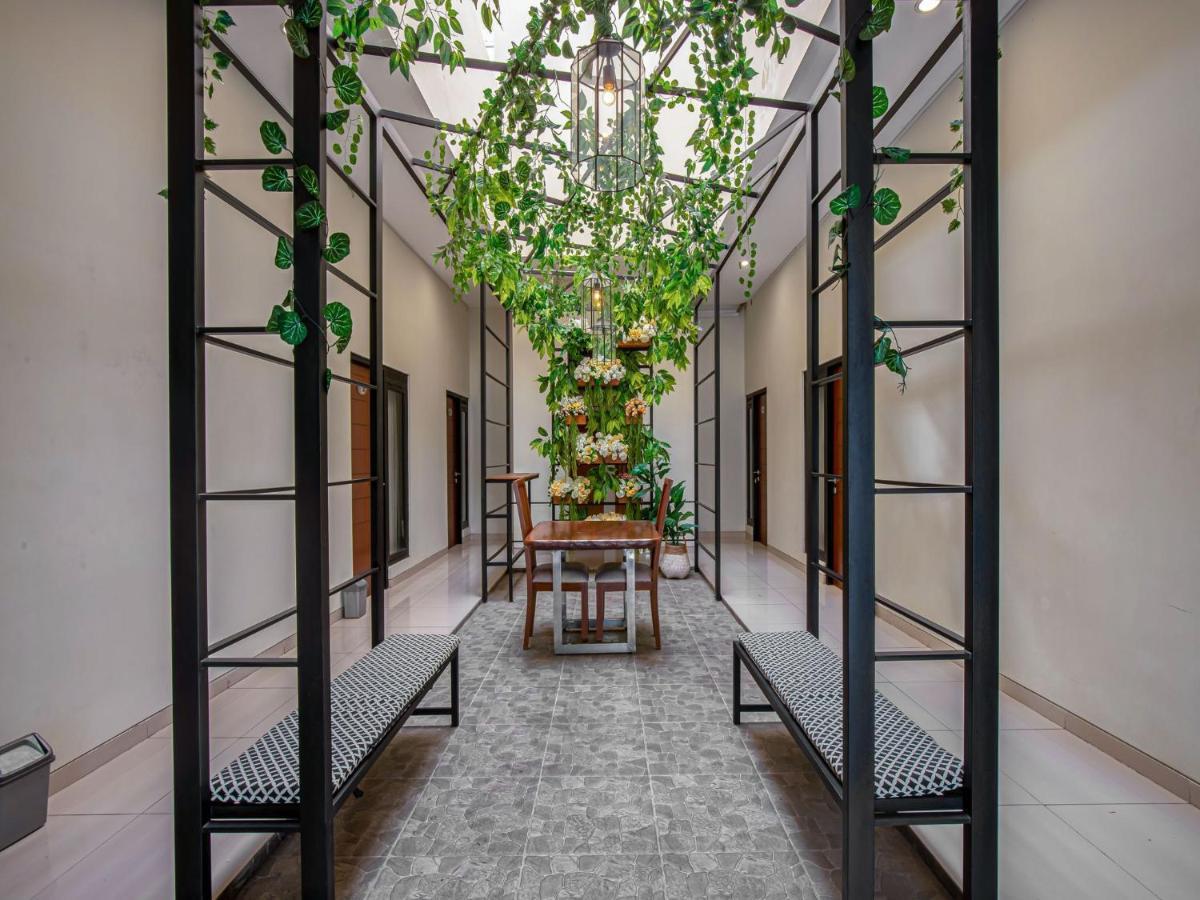 Hotel Casa Ts 16 Malang Exteriér fotografie
