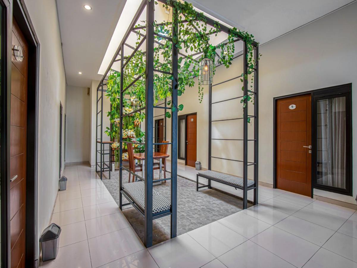 Hotel Casa Ts 16 Malang Exteriér fotografie