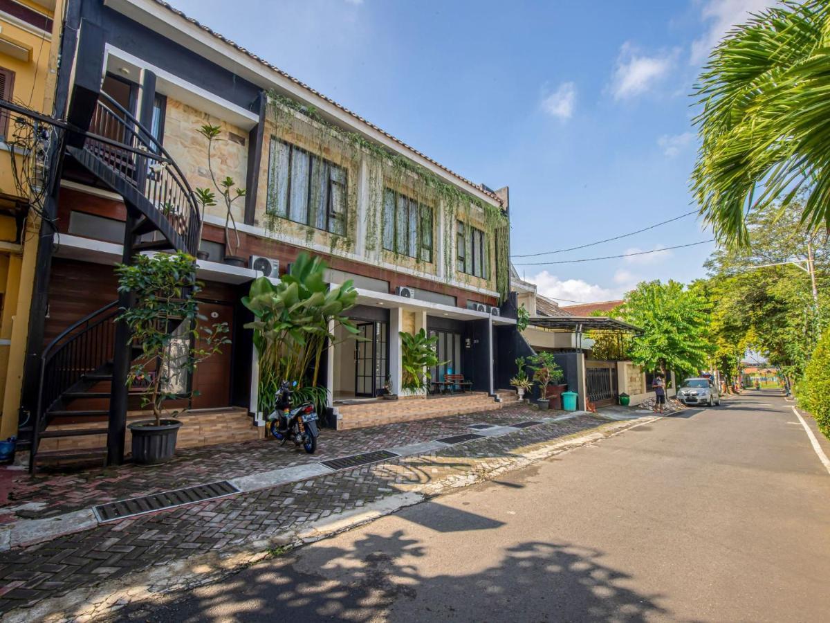 Hotel Casa Ts 16 Malang Exteriér fotografie