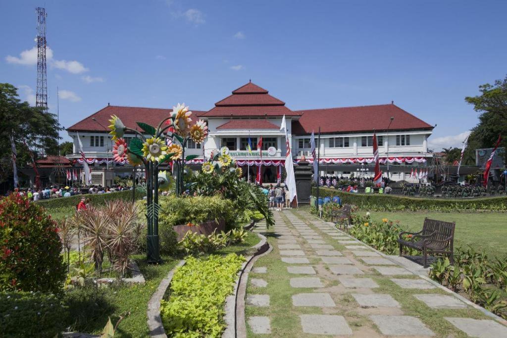 Hotel Casa Ts 16 Malang Exteriér fotografie